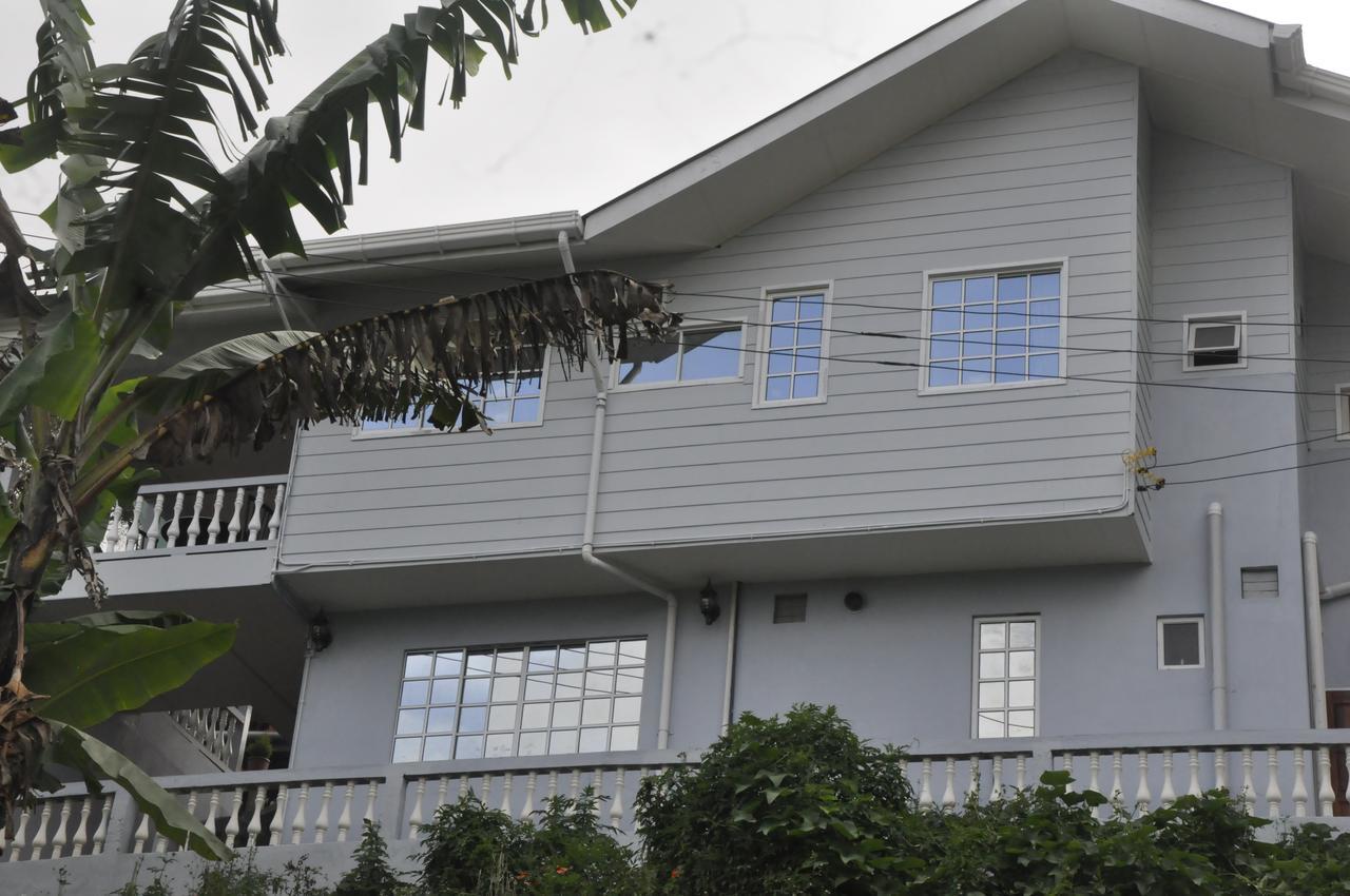 Azrien Homestay Kampong Kundassan Exteriér fotografie